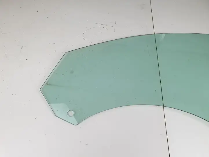 Audi A6 (2004 - 2008)   Основное стекло передних дверей (четырехдверного автомобиля)