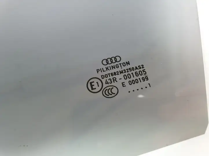 Audi A4 (2007 - 2011)   Основное стекло передних дверей (четырехдверного автомобиля)