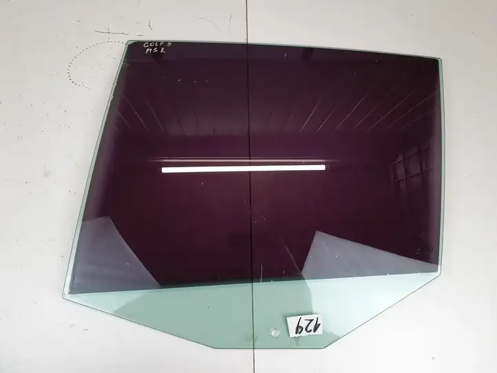 Volkswagen Golf V (2003 - 2009)   Основное стекло задних дверей
