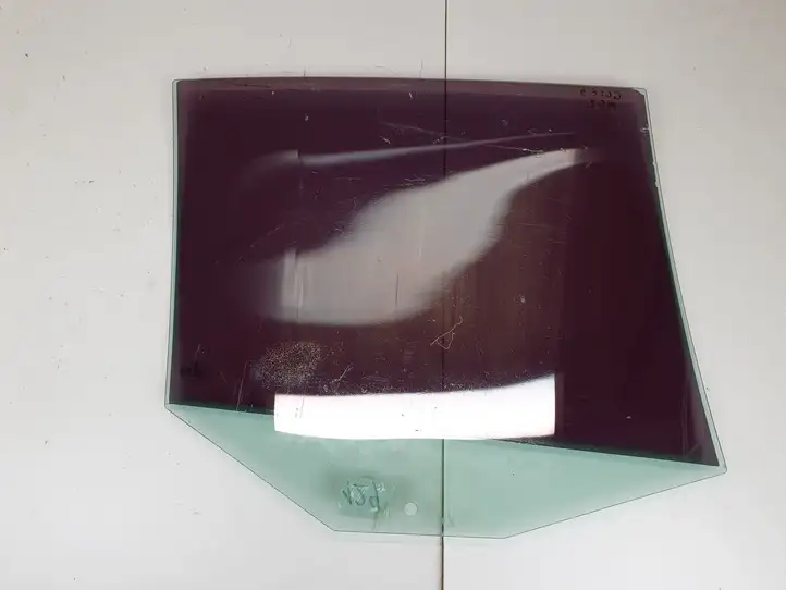 Volkswagen Golf V (2003 - 2009)   Основное стекло задних дверей