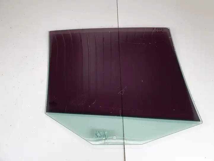 Volkswagen Golf V (2003 - 2009)   Основное стекло задних дверей