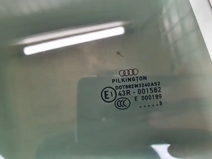 Audi A4 S4 B8 8K (2011 - 2015) Стекло задней двери — фото 3