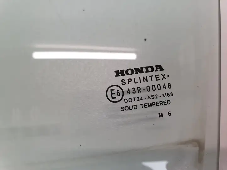 Honda Civic (2006 - 2011) Стекло задней двери — фото 3