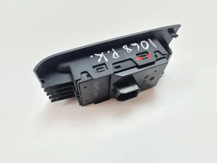 Opel Zafira B (2008 - 2014) 13305011 Блок кнопок стеклоподъемников — фото 9