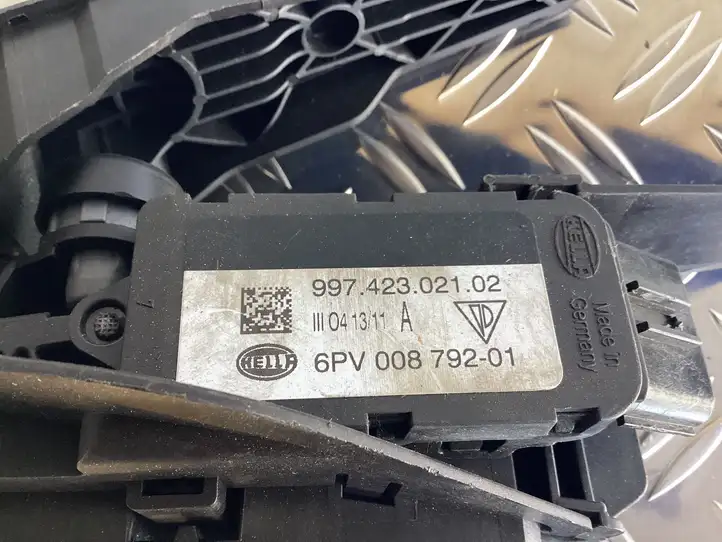 Porsche 911 (2004 - 2013) 99742302102 Педаль акселератора — фото 3