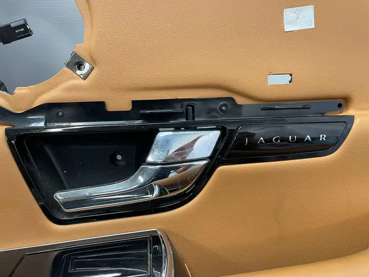 Jaguar XJ X351 (2009 - 2019) AW93F274A30 Обшивка задней двери — фото 19