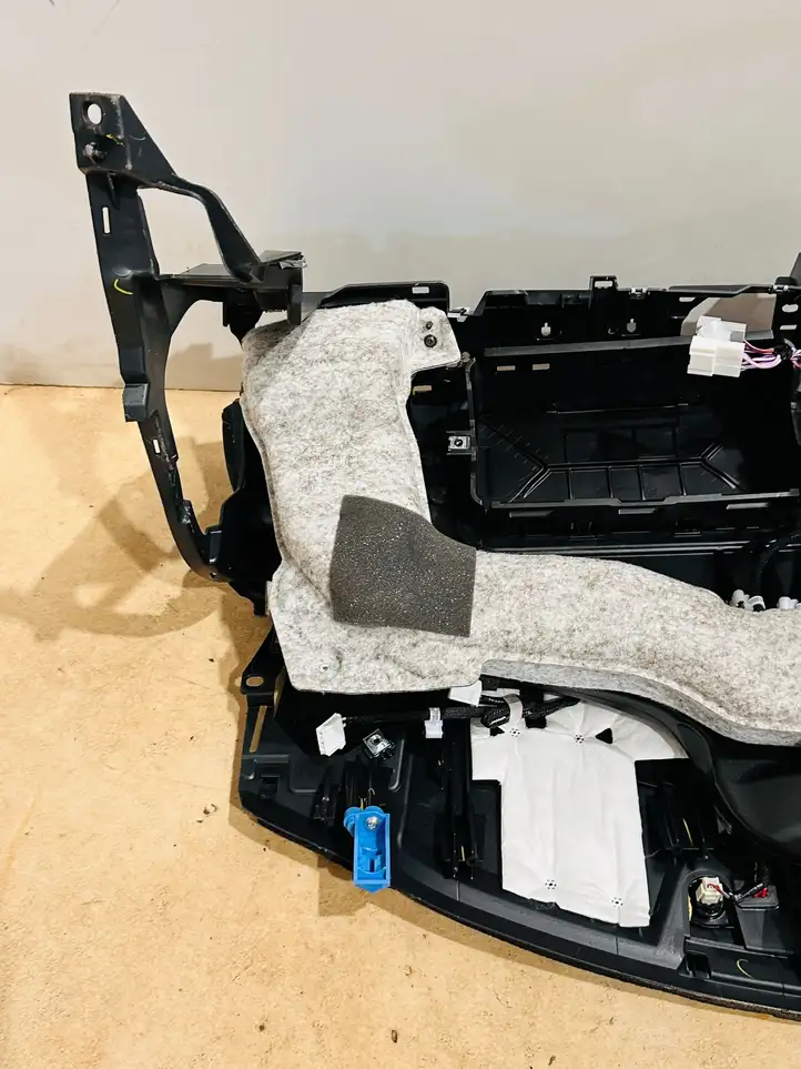 Lexus UX 300e (2020 - )  5540076020 Панель