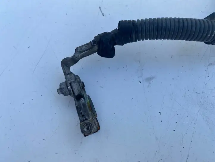 Toyota Avensis T250 (2006 - 2009) 8282320090 Плюсовой провод аккумулятора — фото 13