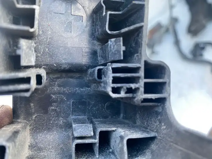 Toyota Avensis T250 (2006 - 2009) 7134340230 Плюсовой провод аккумулятора — фото 2