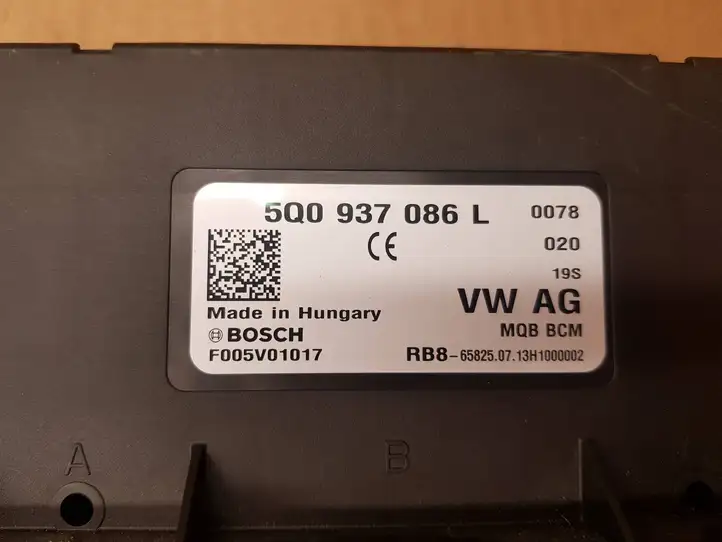 Volkswagen Golf VII (2013 - 2019) 5Q0937086L Модуль управления кузовом (BCM) — фото 4