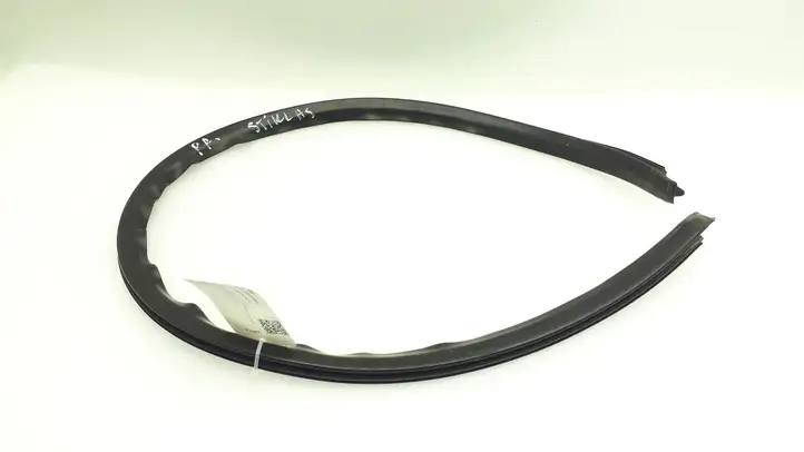 Mini One Cooper F56 F55 (2012 - 2022) 7404771 Накладка стоек лобового стекла — фото 1