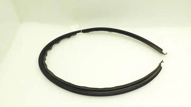 Mini One Cooper F56 F55 (2012 - 2022) 7404771 Накладка стоек лобового стекла — фото 2