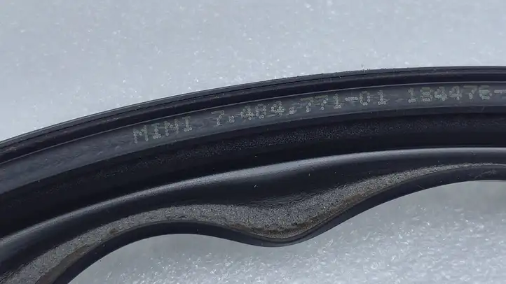 Mini One Cooper F56 F55 (2012 - 2022) 7404771 Накладка стоек лобового стекла — фото 3
