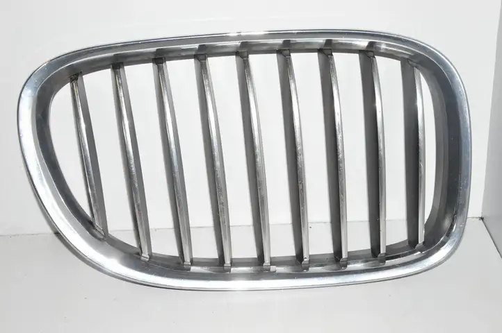 BMW 7 F01 (2008 - 2016) 7211658 Верхняя решетка радиатора — фото 1