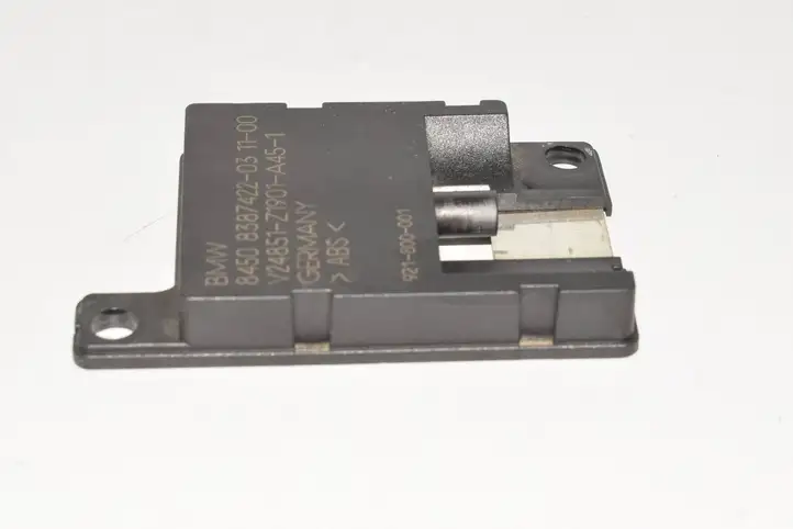 BMW X5 E53 (1999 - 2006)  8387422 Усилитель антенны