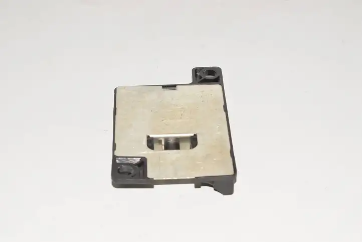 BMW X5 E53 (1999 - 2006)  8387422 Усилитель антенны