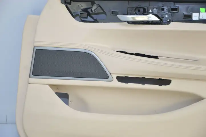 BMW 7 G11 G12 (2015 - 2022) Обшивка передней двери — фото 3
