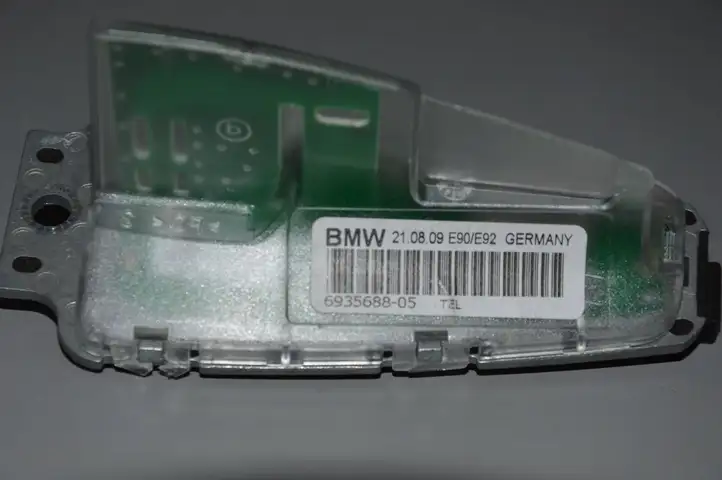 BMW 3 E92 E93 (2005 - 2014) 6935688 GPS антенна — фото 4