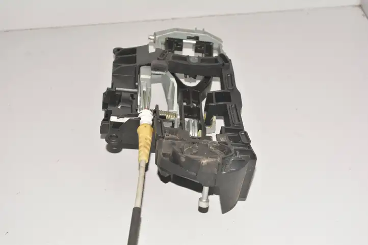 BMW 7 F01 (2008 - 2016) 7175731 Крепление наружной ручки передней двери — фото 4