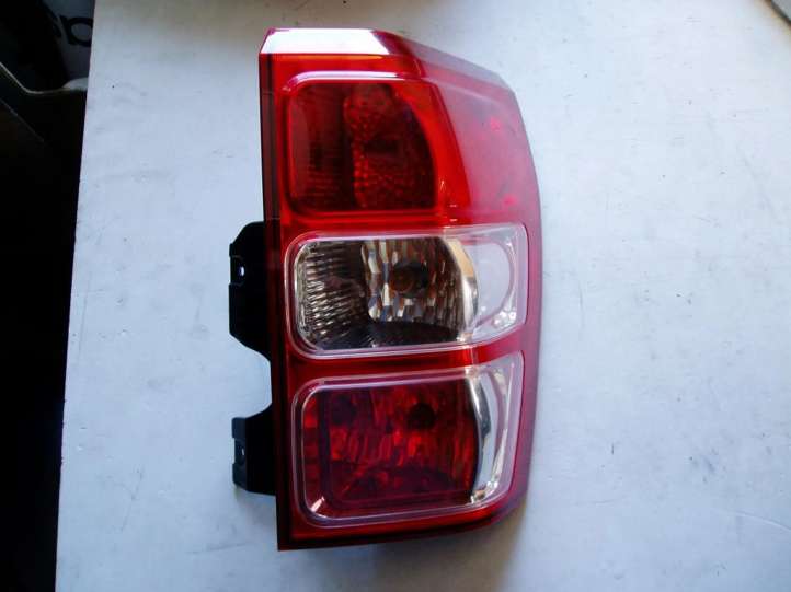 Suzuki Grand Vitara (2005 - 2008)   Задний фонарь в кузове
