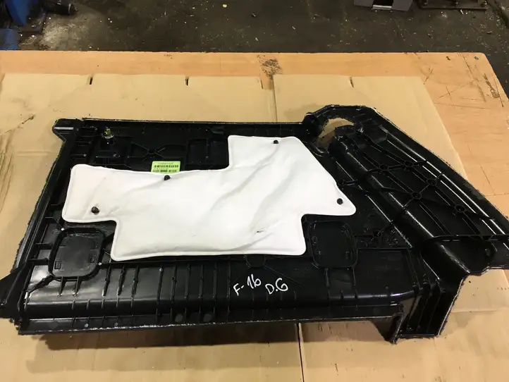 BMW X6 F16 (2014 - 2017) 7246971 Боковая обшивка багажника — фото 2