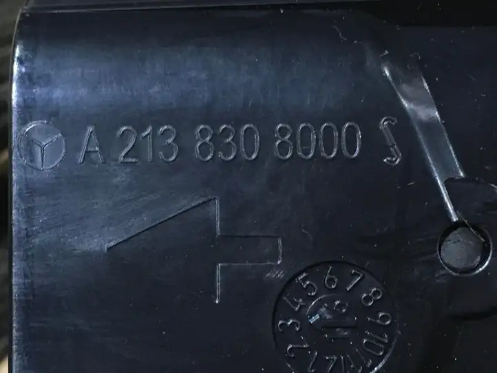 Mercedes-Benz E W213 (2016 - )  A2138308000 Боковая воздушный дефлектор