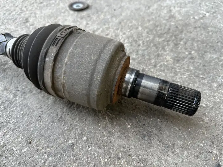 Maserati Ghibli (2017 - )  06700352630 Задняя полуось