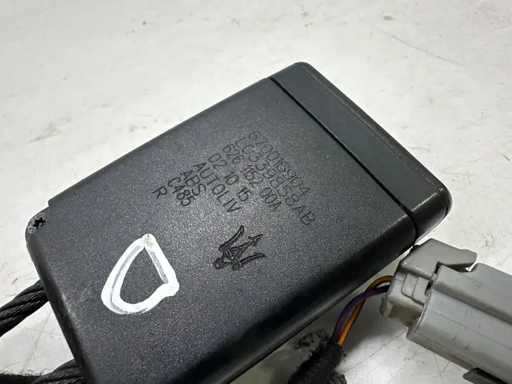 Maserati Ghibli (2017 - )  670016904 Замок переднего ремня