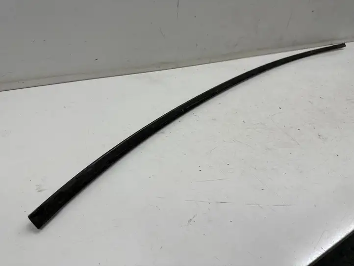 Maserati Ghibli (2017 - )  06700168960 Отделочная полоса крыши 
