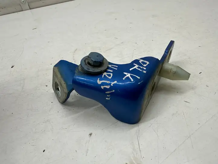 Ford Puma (2019 - )   Верхняя петля передней двери