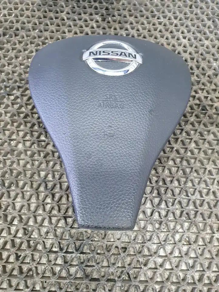 Nissan Qashqai (2013 - 2017) 985104EA1A Подушка безопасности руля — фото 4