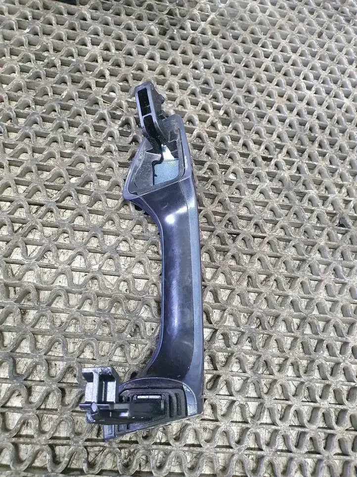 Kia Rio (2015 - 2017)   Наружная ручка