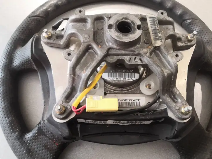 Mazda Tribute (2000 - 2004)  78043B13 Подушка безопастности руля