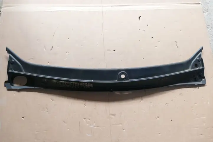 Dacia Sandero (2016 - )  668113105R Накладки стеклоочистителей (жабо)