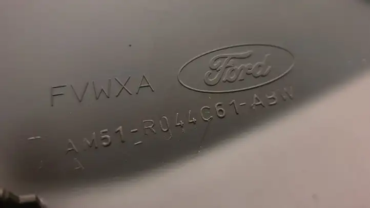 Ford Kuga II (2013 - 2019) AM51R044C61ABW Прочие внешние детали — фото 3