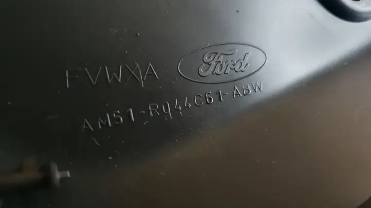 Ford Kuga II (2013 - 2019) AM51R044C61ABW Прочие внешние детали — фото 4