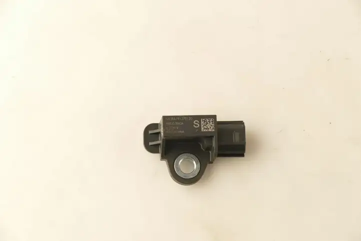 Nissan X-Trail T32 (2014 - 2021) 988303RA0A Датчик удара SRS — фото 1