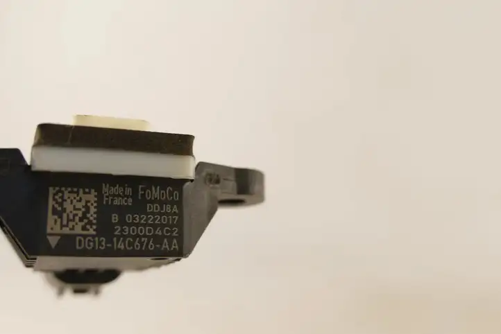 Ford Kuga II (2013 - 2019) DG1314C676AA Датчик удара SRS — фото 3