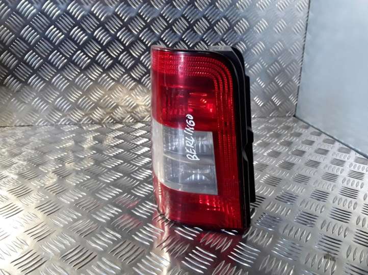 Citroen Berlingo (2003 - 2007)  9657977080 Задний фонарь в кузове