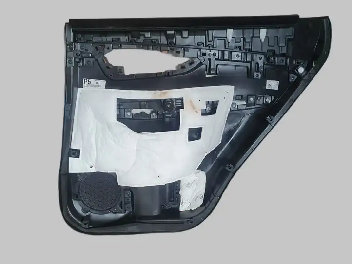 Nissan X-Trail T32 (2014 - 2021) 829775HA0A Обшивка задней двери — фото 2