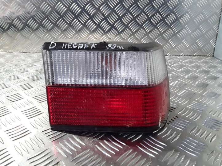 Citroen Xantia (1998 - 2002)   Задний фонарь в кузове