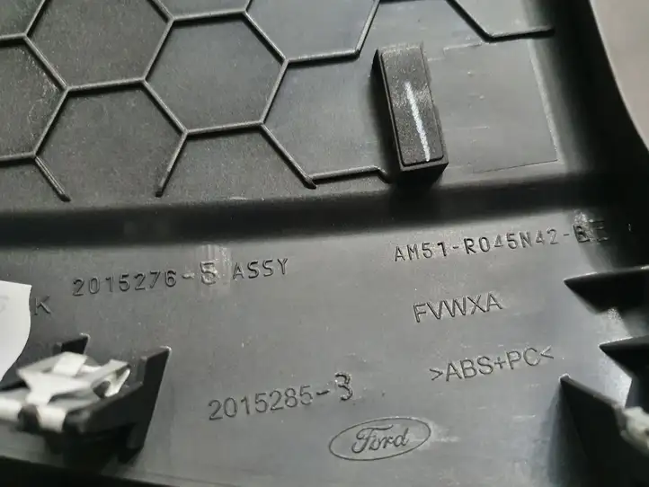 Ford Kuga II (2013 - 2019) AM51R045N42BE Декоративная планка — фото 3