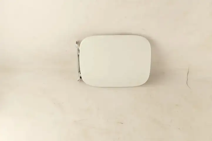 Dacia Sandero (2016 - )  788447116R Отделка у крышки топливного бака