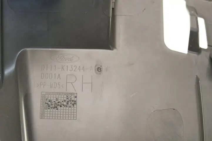 Ford Transit Connect (2009 - 2017)  DT11K13244AGRH Отделка заднего порога кузова