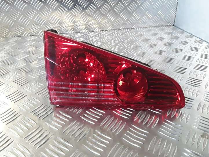 Peugeot 607 (2004 - 2010)  9658165180 Задний фонарь в крышке багажника