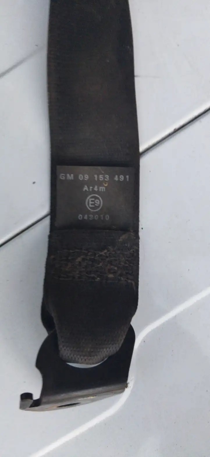 Opel Astra G (1998 - 2004) 09153491 Задний ремень безопасности — фото 4