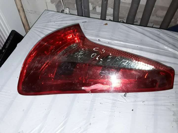 Citroen C4 (2004 - 2008)  9646801677 Задний фонарь в кузове