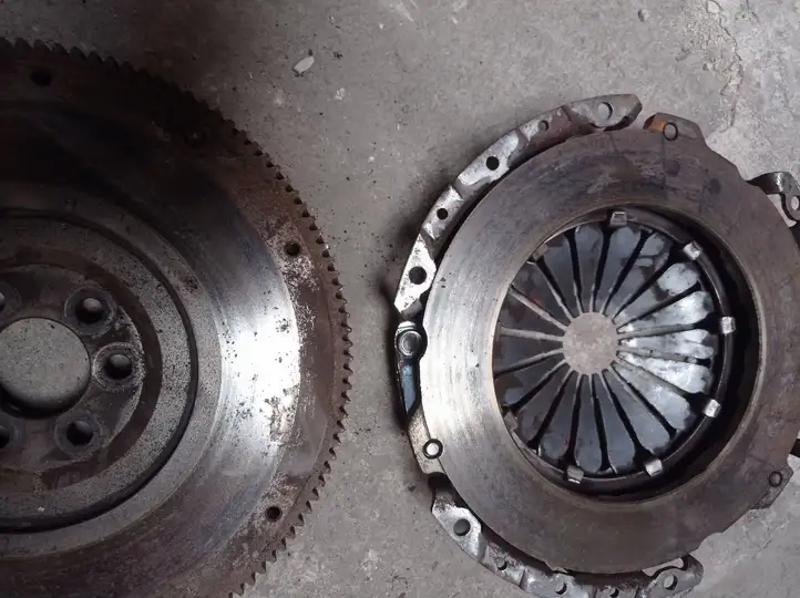 Volkswagen Golf V (2003 - 2009)   Комплект сцепления