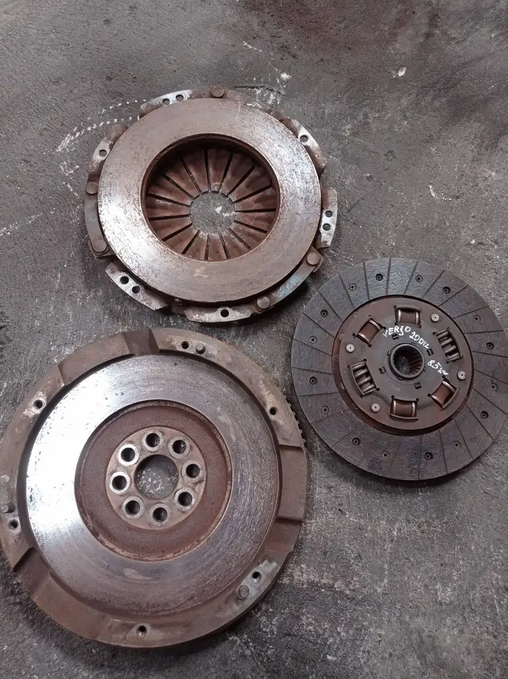 Toyota Avensis Verso (1995 - 2001)   Комплект сцепления