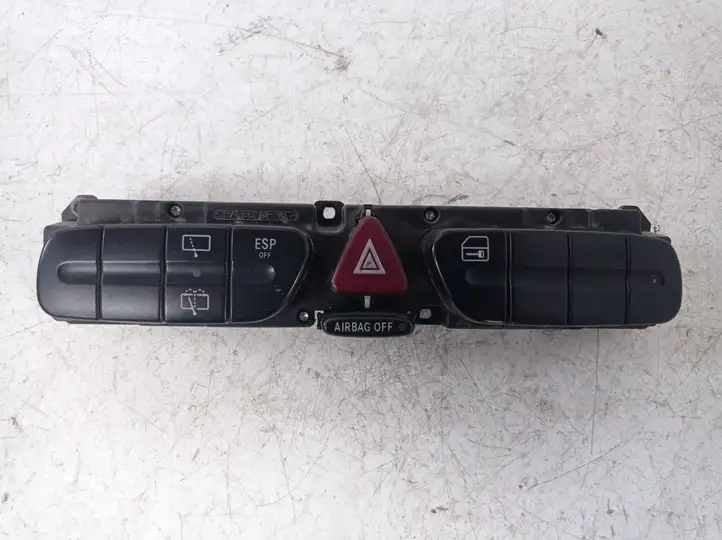 Mercedes-Benz C W203 (2000 - 2007)  2038218258 Включатель аварийных фонарей